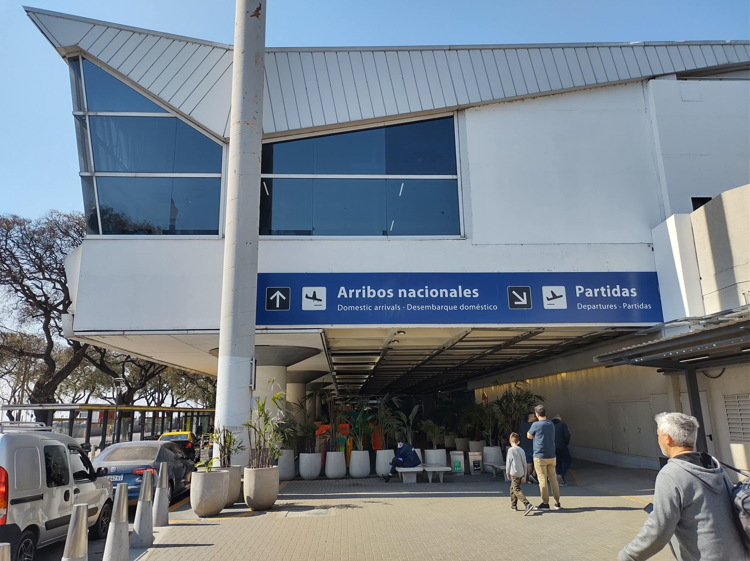 Colectivo llega hasta Aeroparque por $1.000 con SUBE registrada