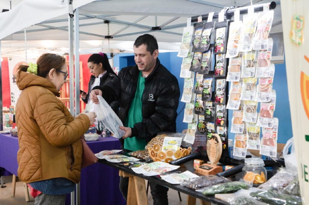 Exitosa nueva edición de «El Mercado en tu Barrio»