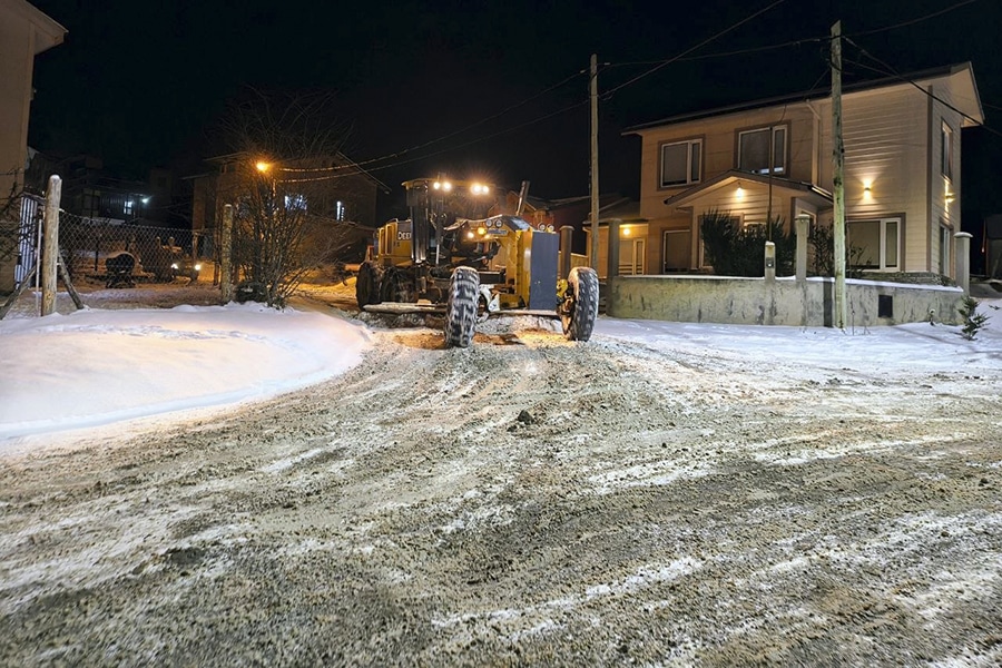 Trabajos para garantizar la circulación segura en Ushuaia - Diario El Sureño