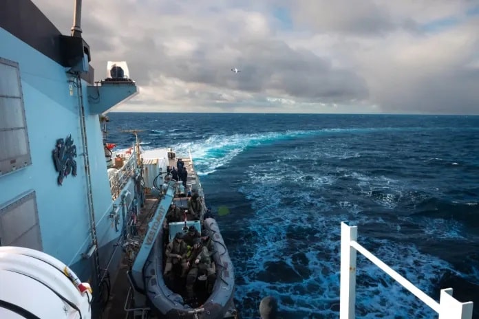 Realizaron ejercicios militares con el patrullero HMS Medway