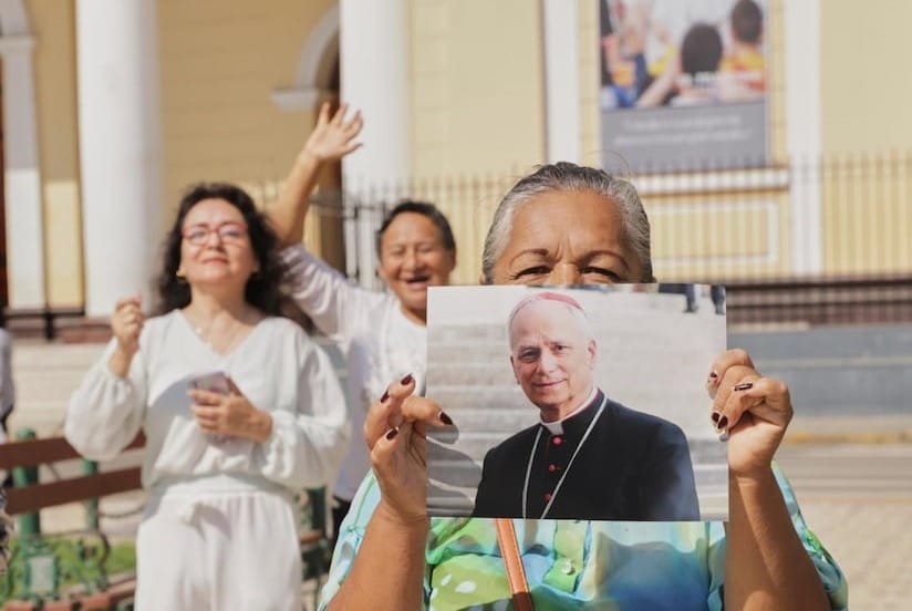 “Lo esperamos para darle la bienvenida de regreso a su casa”: Keiko Fujimori sobre la próxima visita del Papa