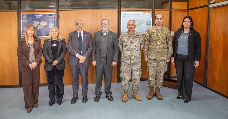 Renuevan convenio con la Dirección de Aviación de Ejército