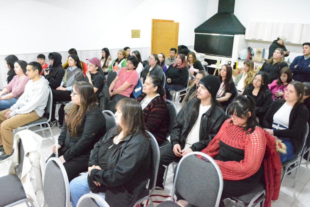 36 emprendimientos completaron la sexta edición de “Emprender para crecer”
