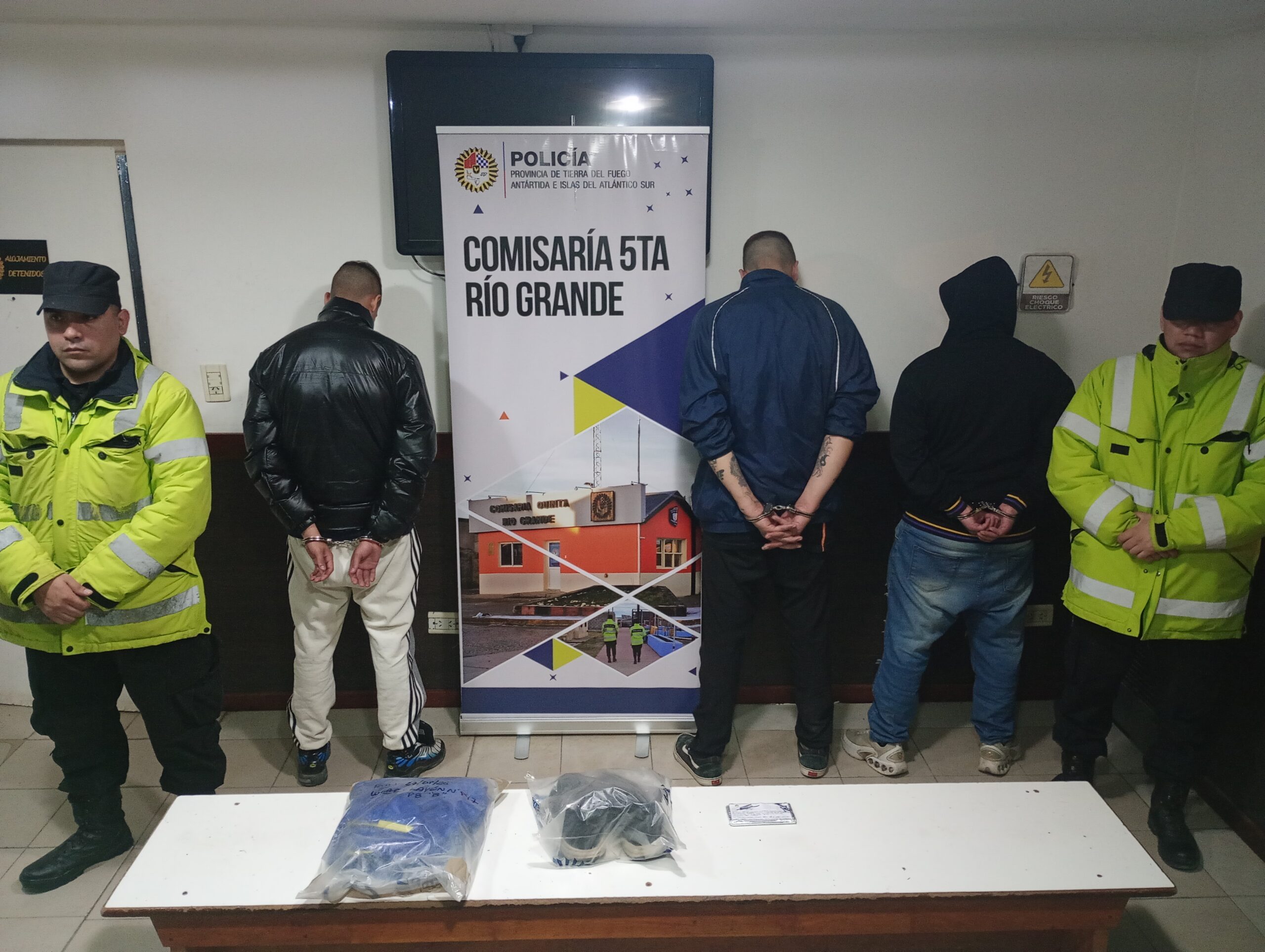 Caso de un doble robo: 4 allanamientos y 3 detenidos