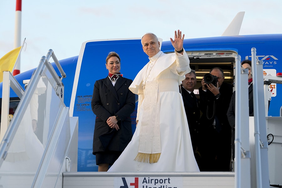 Aerolíneas Argentinas trasladará a la comitiva papal