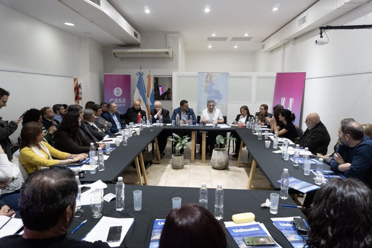 Iriarte destacó el encuentro de Vuoto con diputados en defensa de la soberanía