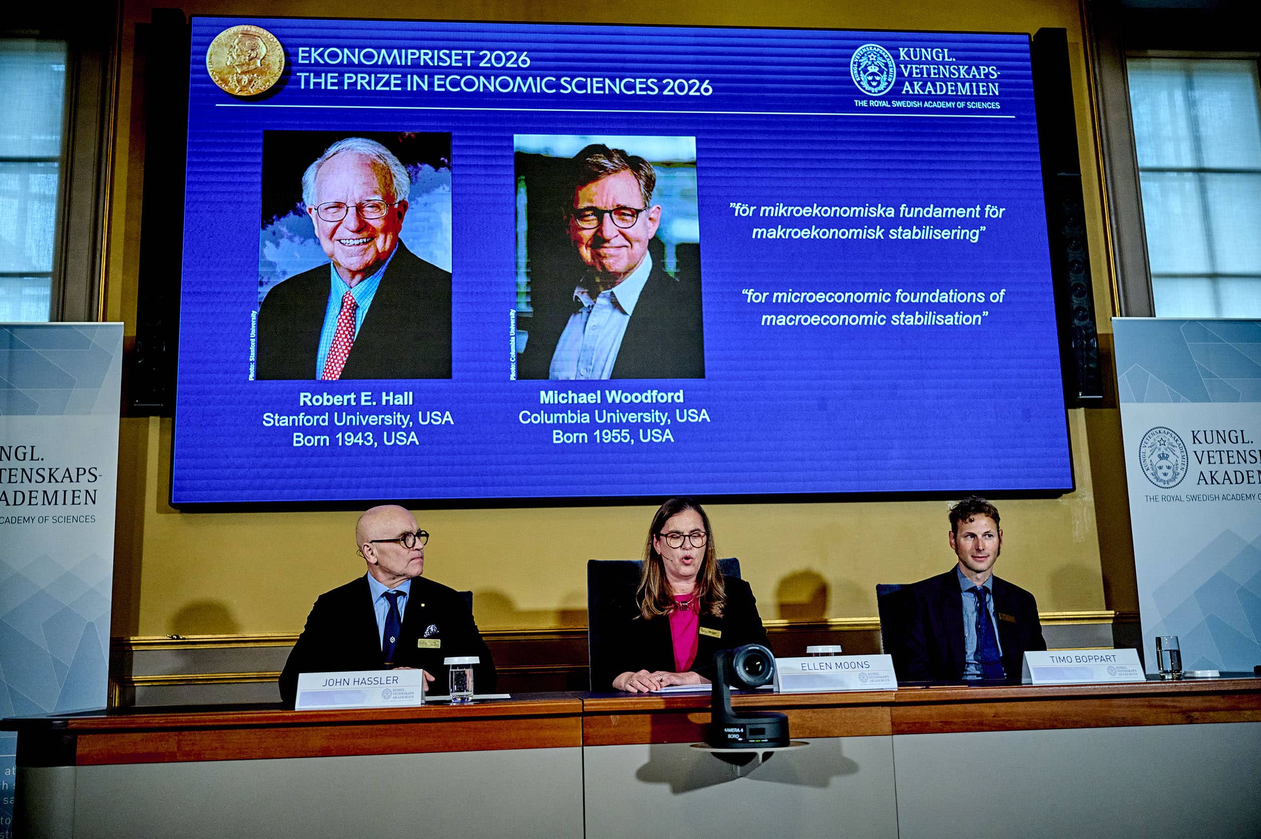 Los estadounidenses Robert Hall y Michael Woodford ganaron el Premio Nobel de Economía 2026