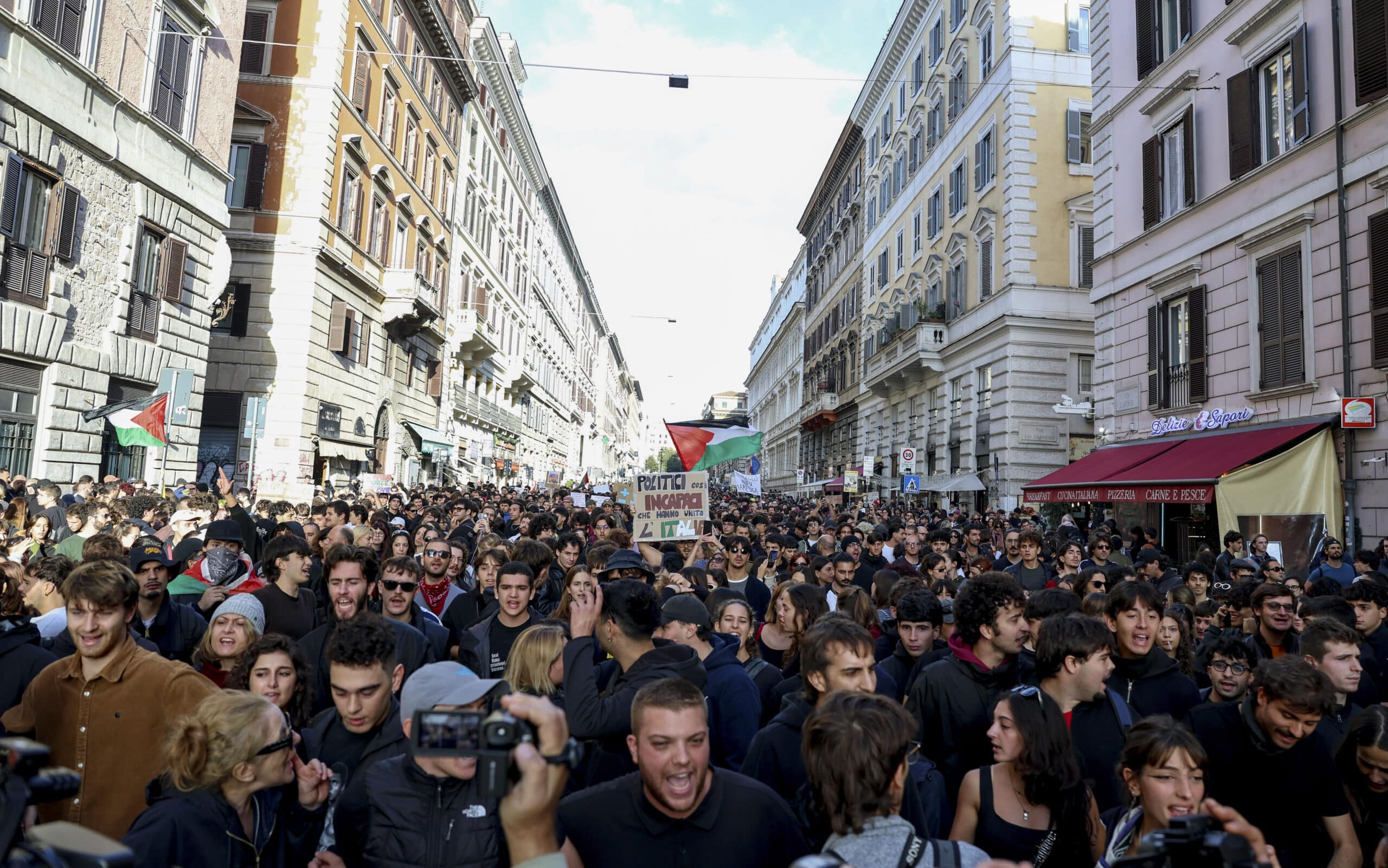 Italia: nuevas protestas callejeras contra la política de Giorgia Meloni