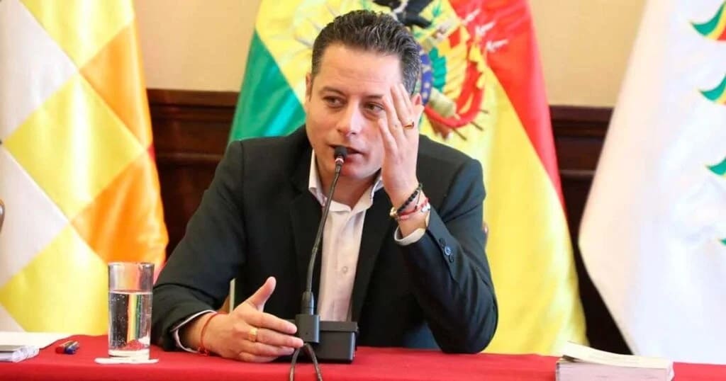 Bolivia: vicepresidente Lara comenzó a difundir audios del argentino Cerimedo