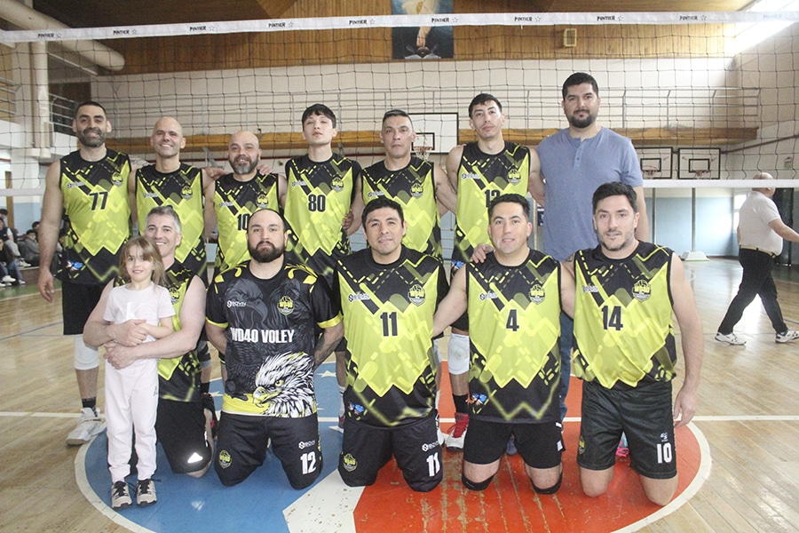 Academia y DIP Vóley ganaron con esfuerzo y en tie break