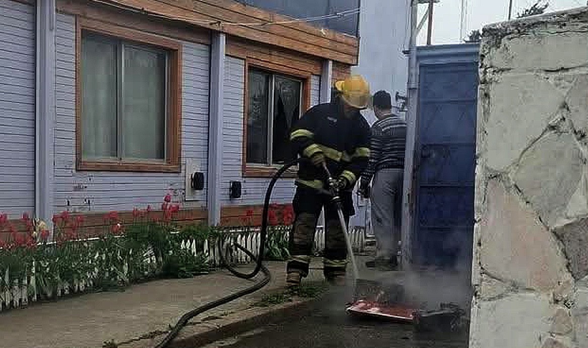 Susto en una vivienda: una vela provocó un principio de incendio