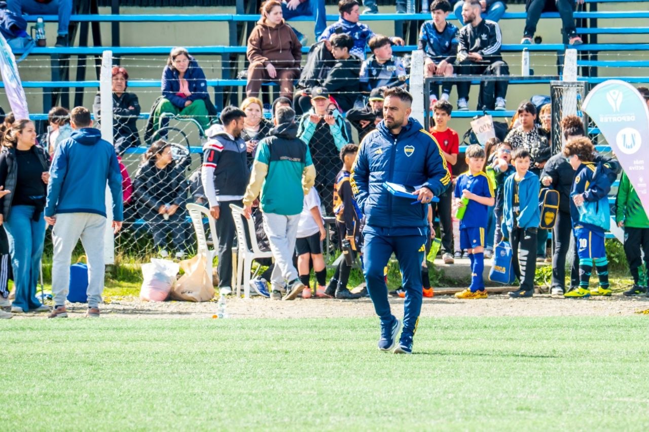 Boca Juniors prueba jugadores en Ushuaia junto al Municipio