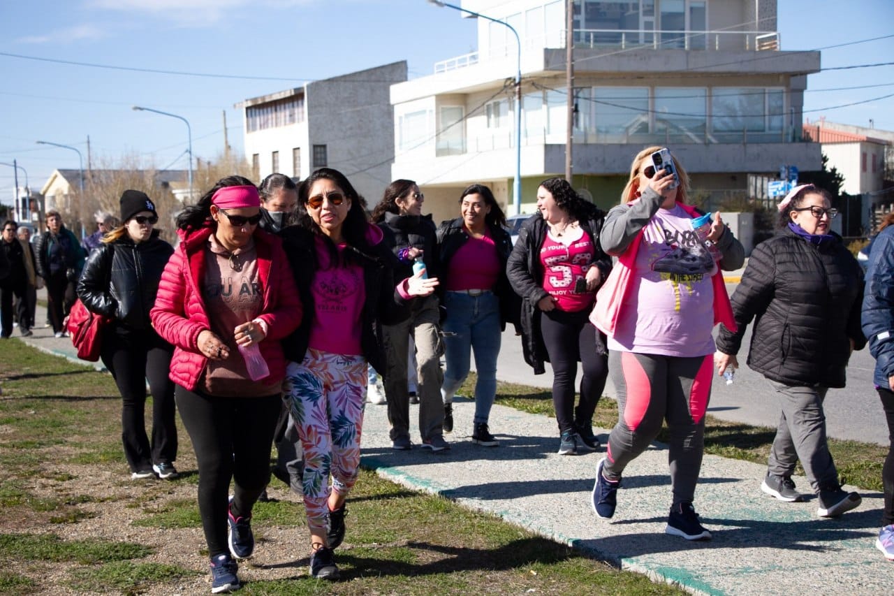 Río Grande se viste de rosa para promover la prevención del cáncer de mama