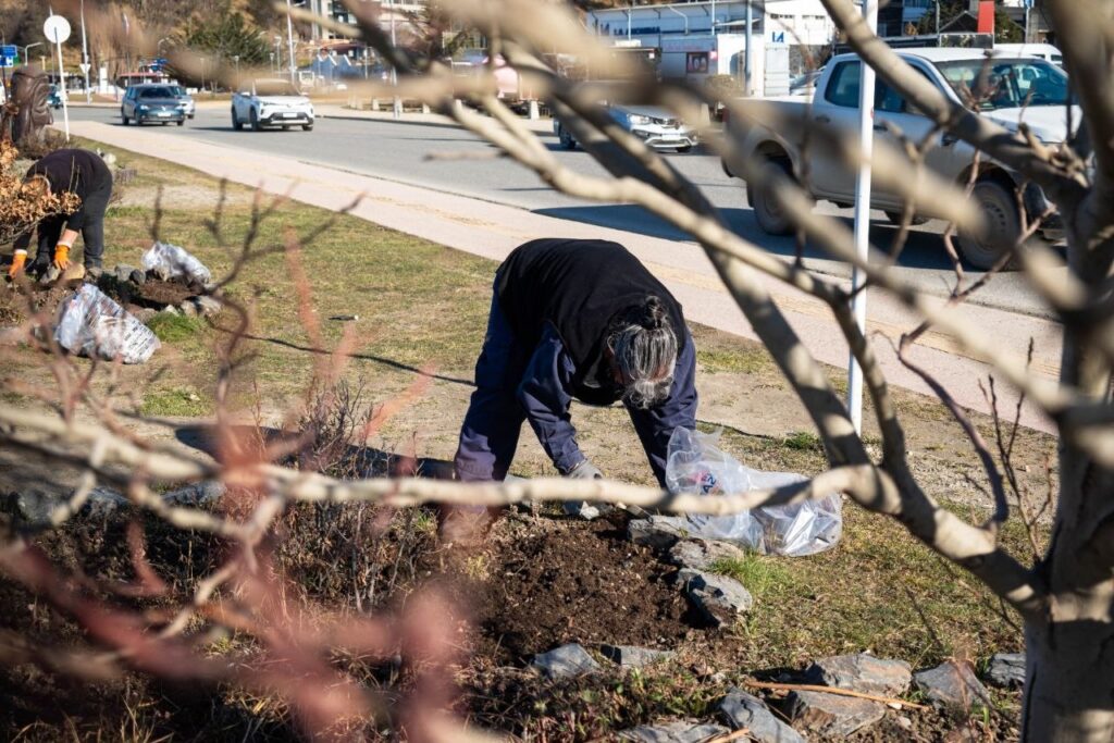 El Municipio realiza tareas de limpieza y puesta en valor en distintos puntos de Ushuaia