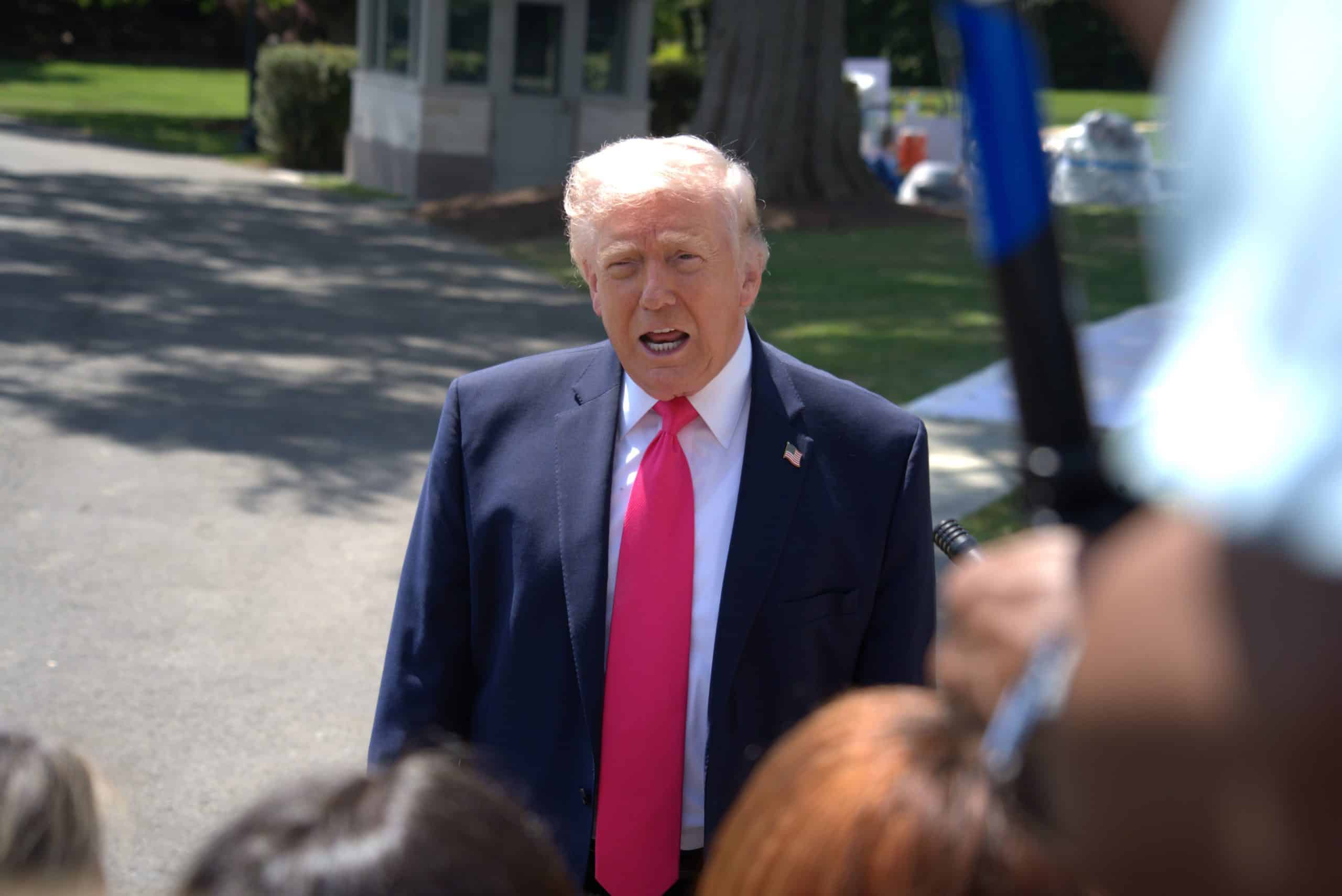 Trump afirma que “Irán está en estado de colapso”