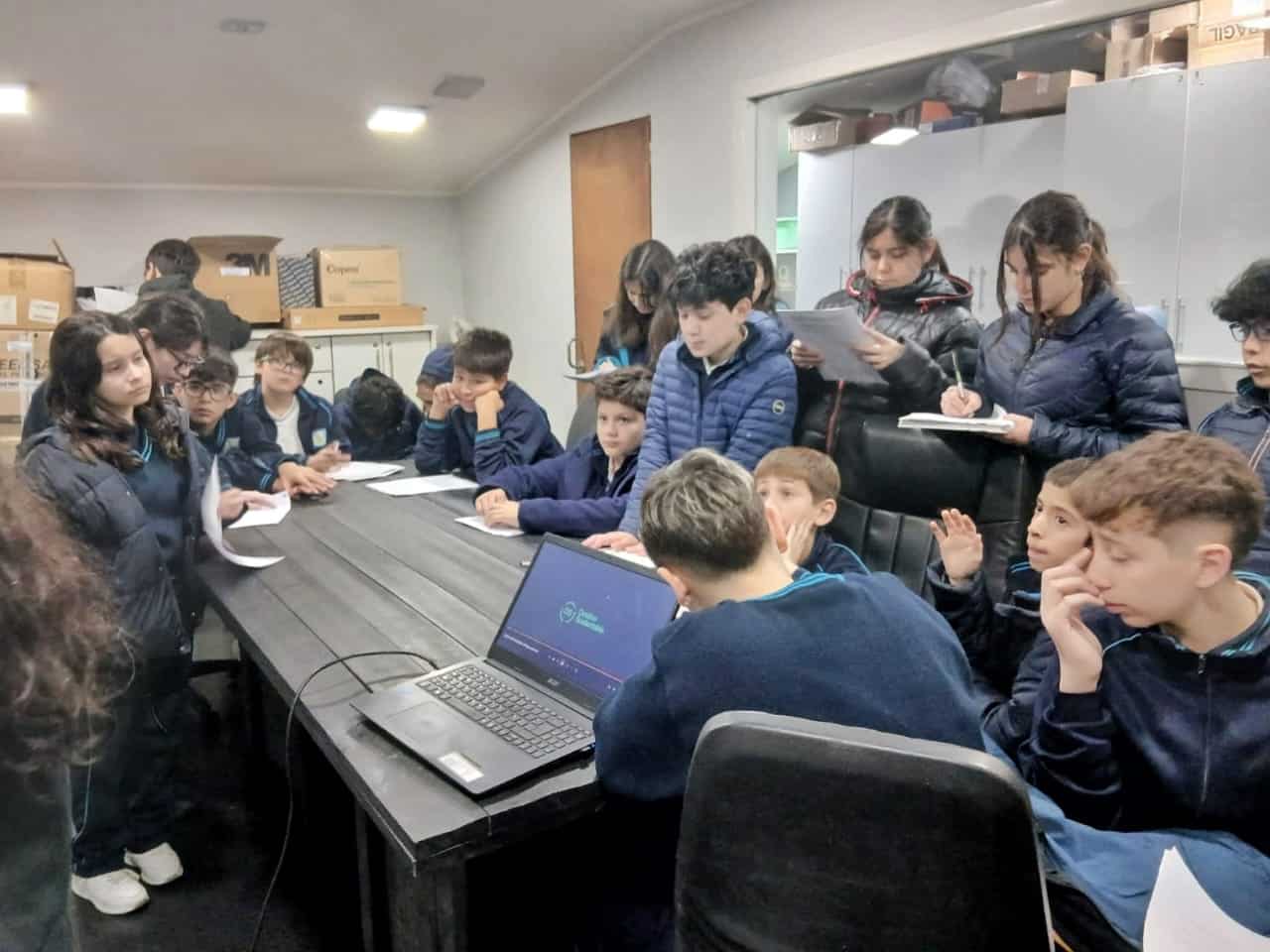 Estudiantes recorrieron las instalaciones de Ingenio Verde